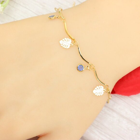 "Trendy Handmade Bracelet – A Thoughtful Gift for Girls & Women | UNVRC1011 - Picture 1 of 10